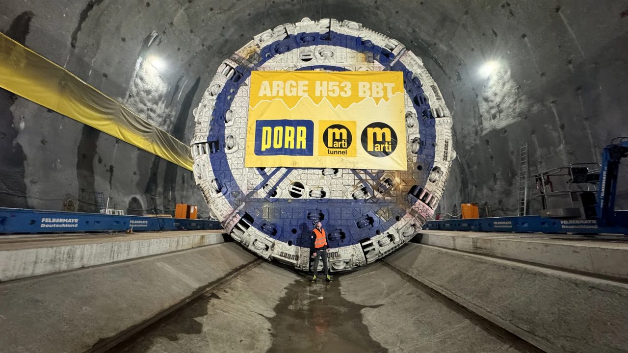Staplerkurs im Brenner Basistunnel — Ausbildung vor Ort